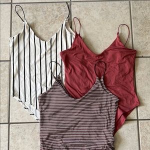 Bundle of 3 bodysuits